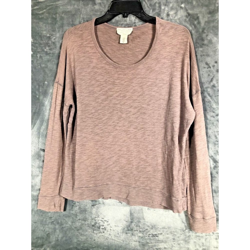 500 Denim Woman’s Short Pull Over Round Neck Size Medium Long Sleeves Sweater